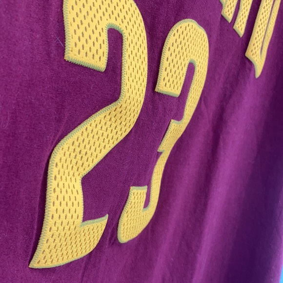 Adidas The Go To Tee Cleveland Cavs 23 Shirt - Picture 3 of 7